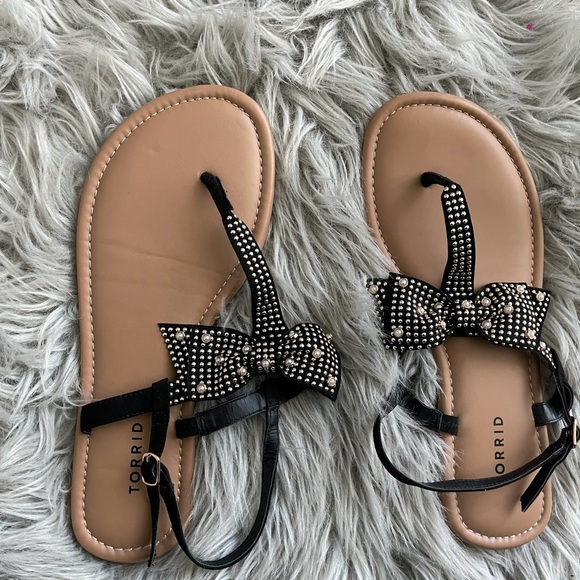 torrid Shoes - Torrid bedazzled thong sandals